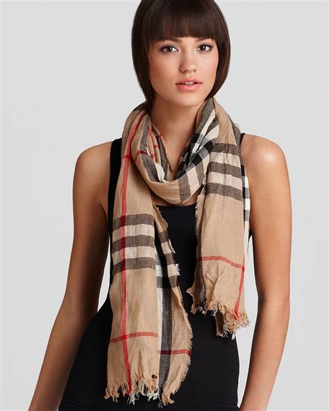 bloomingdales burberry scarf